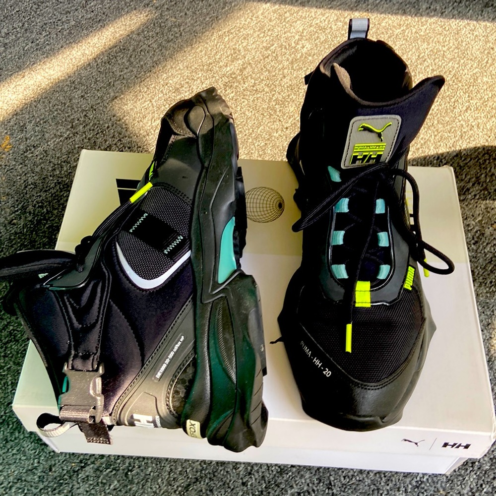 Puma/ helly Hansen